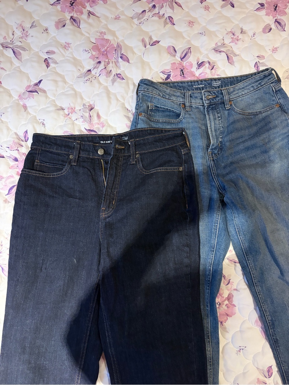 Old Navy Women's Straight Leg Jeans - Dark Indigo and Light Blue